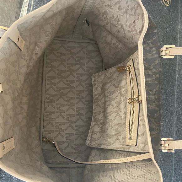 Michael Kors Purse - Picture 2 of 3